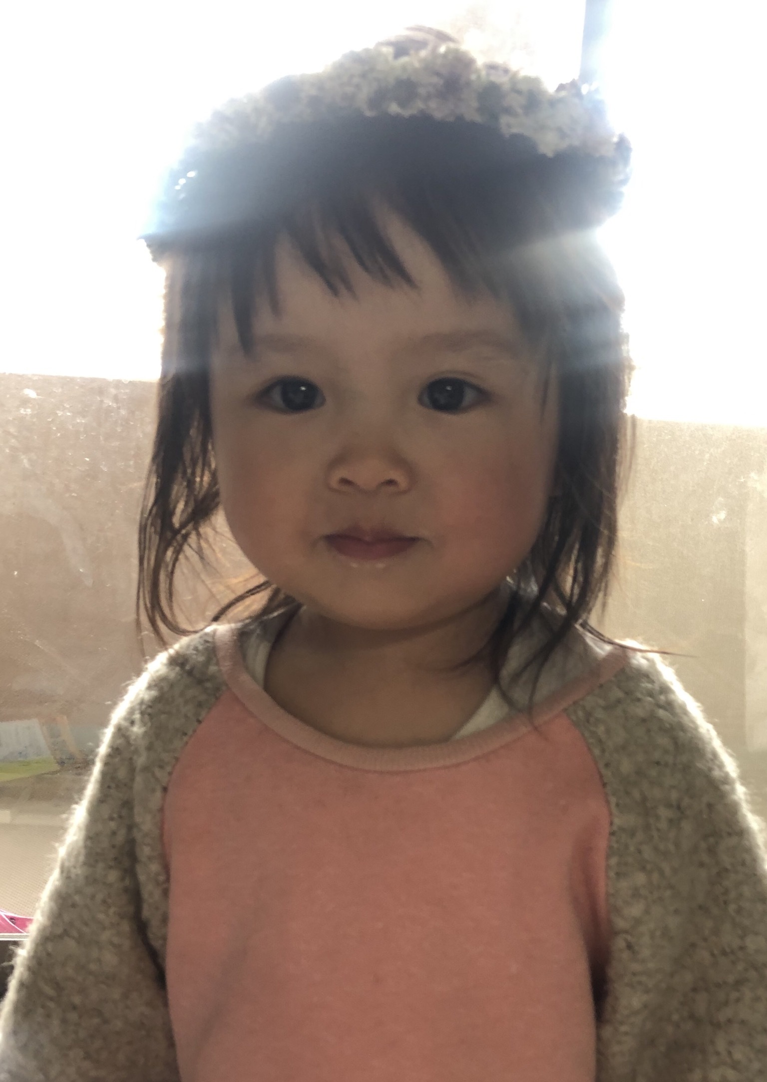 食べるの大好き2歳3ヶ月の女の子です ご飯もおやつも大好きで お顔も手足もホットケーキのようにもちもちフワフワです コープ デリシェ