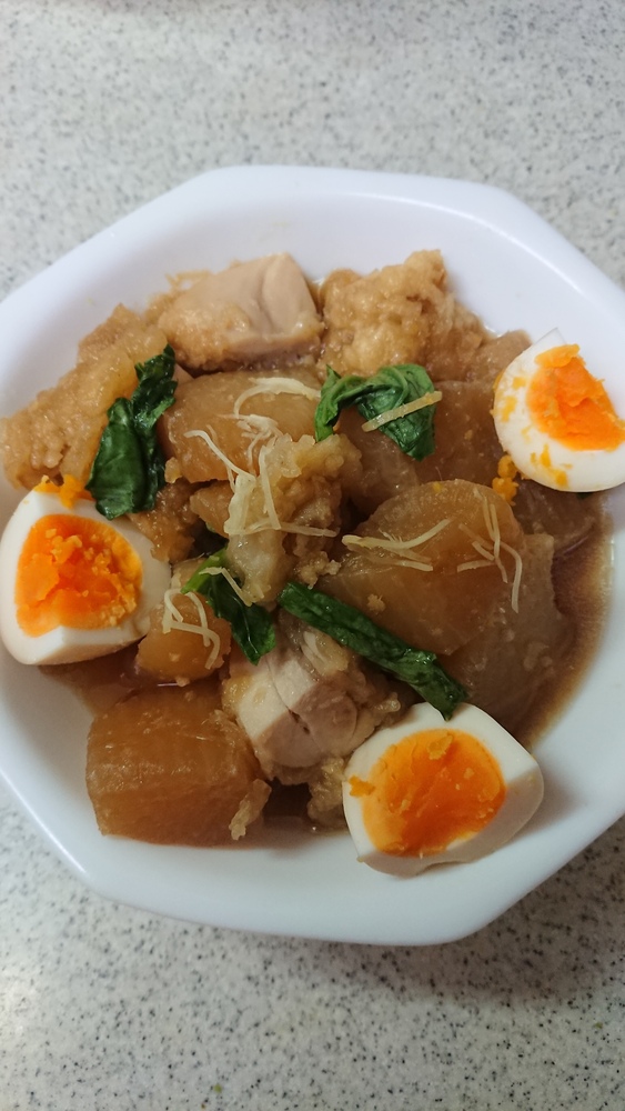 鶏の竜田揚げと味染み大根の生姜煮 です 届いた際に 大根に味が染みた状態で ゆで卵 と一緒に調味液に入っていました 調理時間はわずか5分 この時短で この染みた大根が食べられるのは 嬉しい 針生姜も コープ デリシェ 鶏の竜田揚げと味染み大根の生姜煮 です 届いた際に 大根に味が染みた状態で ゆで卵 と一緒に調味液に入っていました 調理時間はわずか5分 この時短で この染みた大根が食べられるのは 嬉しい 針生姜も コープ デリシェ