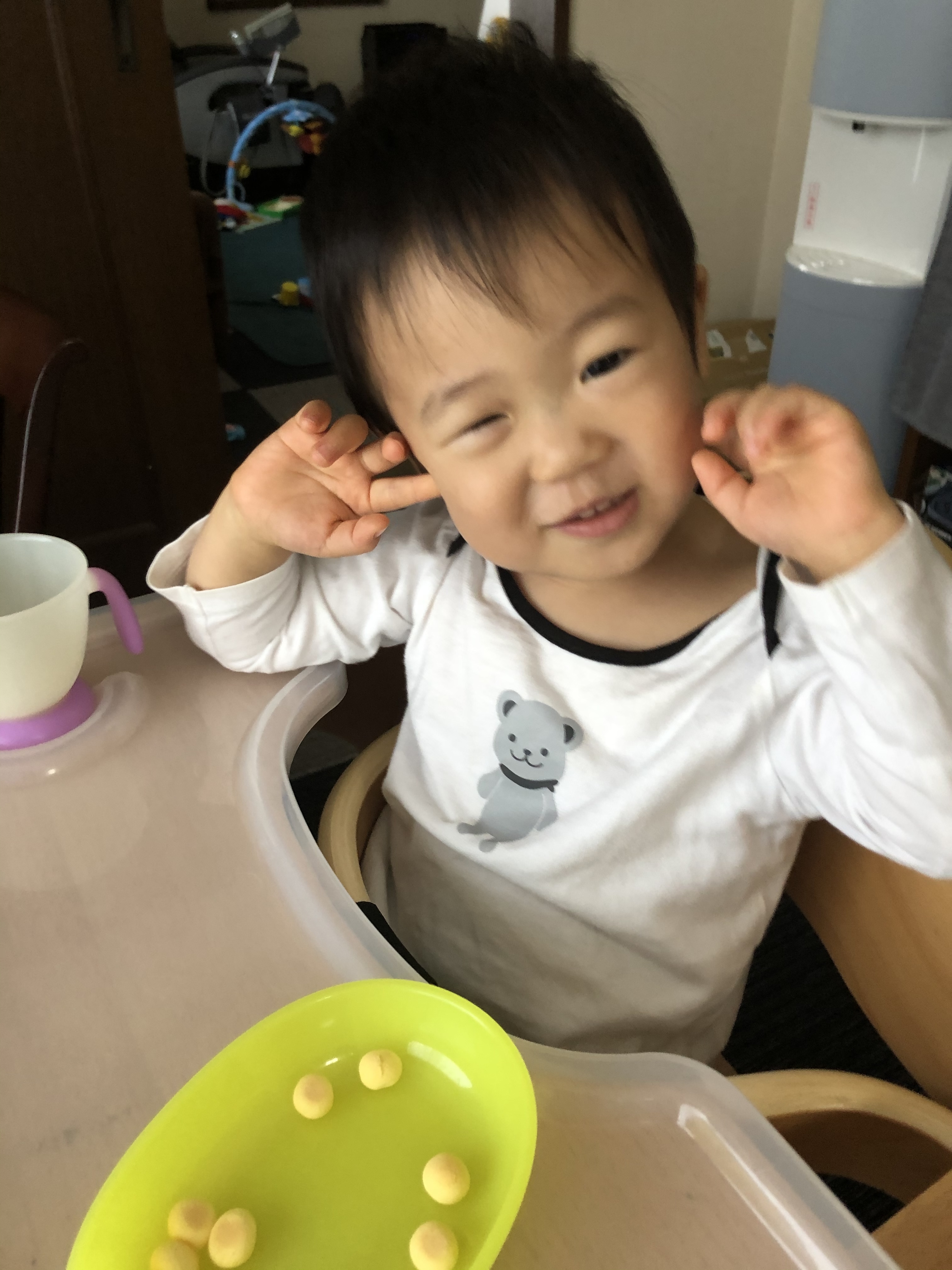 食べること大好きな2歳4ヶ月の男の子、けいちゃんです！よろしく