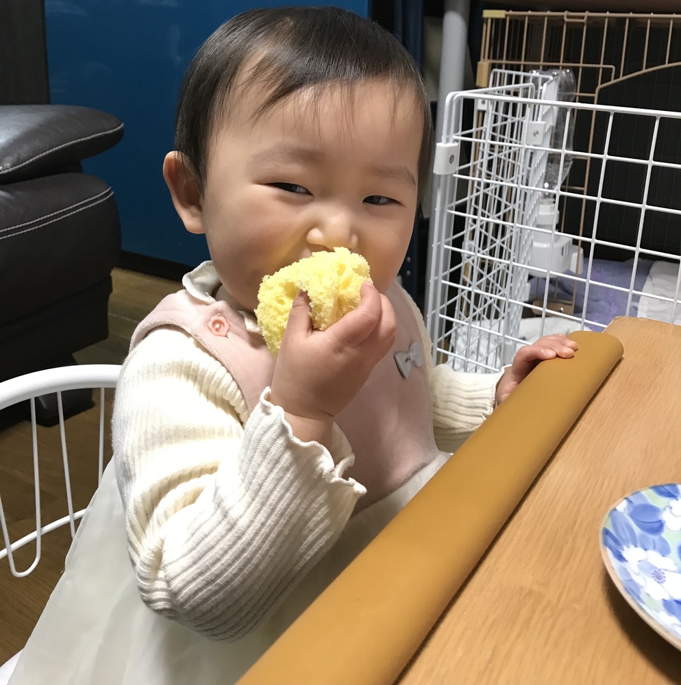 足りないと泣いて訴えてくる食べるの大好きな女の子 もうすぐ1歳6ヶ月です コープ デリシェ