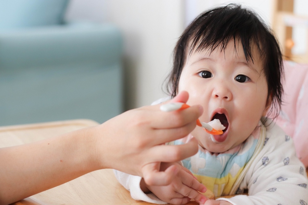 現在9ヶ月女の子の かなちゃん です 食べることが大好きでなんでもぱくぱく食べます コープ デリシェ