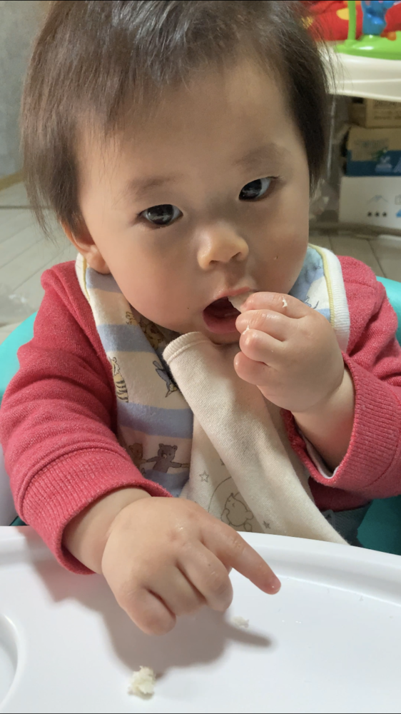 8ヶ月のノッブです 機嫌が良い時はよく食べてくれます 特にバナナが大好き よく噛んで食べてます コープ デリシェ 8ヶ月のノッブです 機嫌が良い時はよく食べてくれます 特にバナナが大好き よく噛んで食べてます コープ デリシェ