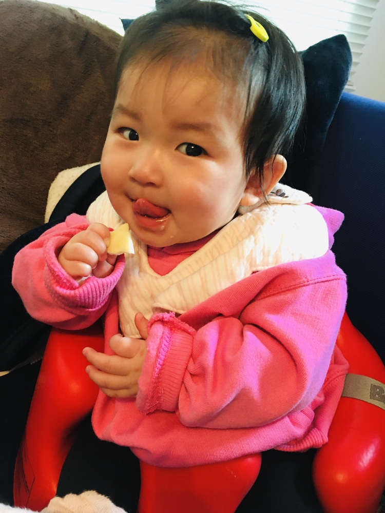 生後7ヶ月の女の子まかろんです おせんべいに目覚めました 離乳食があまり進まなかったのですが コープのコーンの裏ごしが大好きで何に混ぜてもぺろっとたいらげるようになりました コープ デリシェ 生後7ヶ月の女の子まかろんです おせんべいに目覚めました 離乳食があまり進まなかったのですが コープのコーンの裏ごしが大好きで何に混ぜてもぺろっとたいらげるようになりました コープ デリシェ