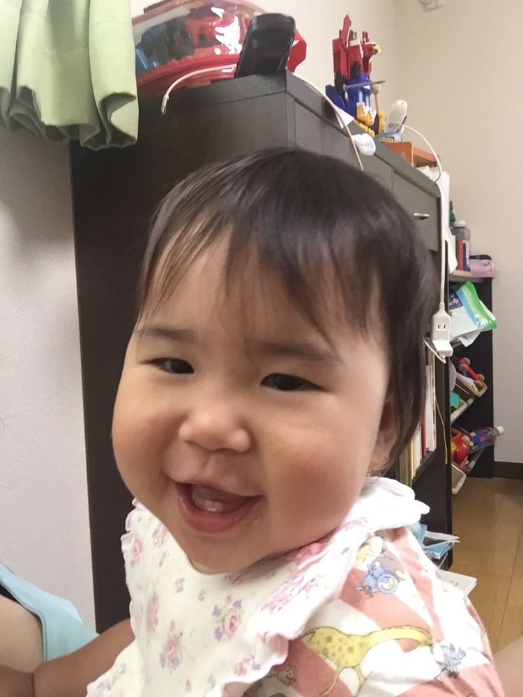 ようちゃん 1歳1ヶ月の女の子です 歌を歌うと踊り出します コープ デリシェ