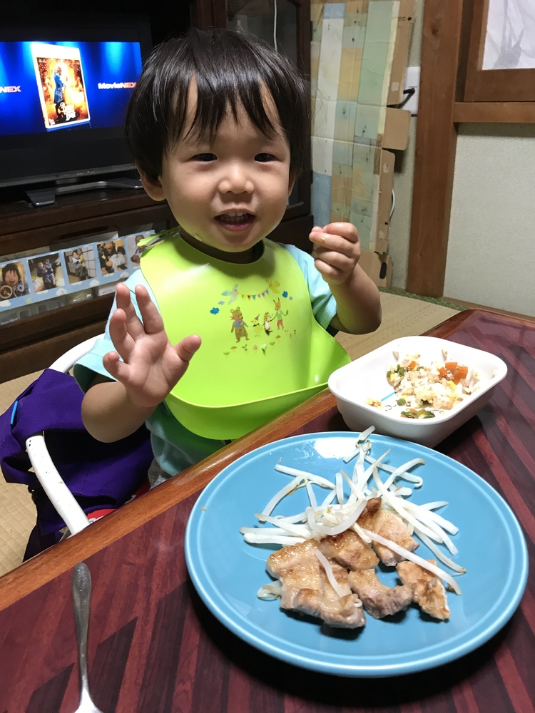 食べるの大好き 2歳1ヶ月のたっちゃん 男の子です 最近 言葉を色々覚えてきて 本当に可愛い コープ デリシェ 食べるの大好き 2歳1ヶ月のたっちゃん 男の子です 最近 言葉を色々覚えてきて 本当に可愛い コープ デリシェ