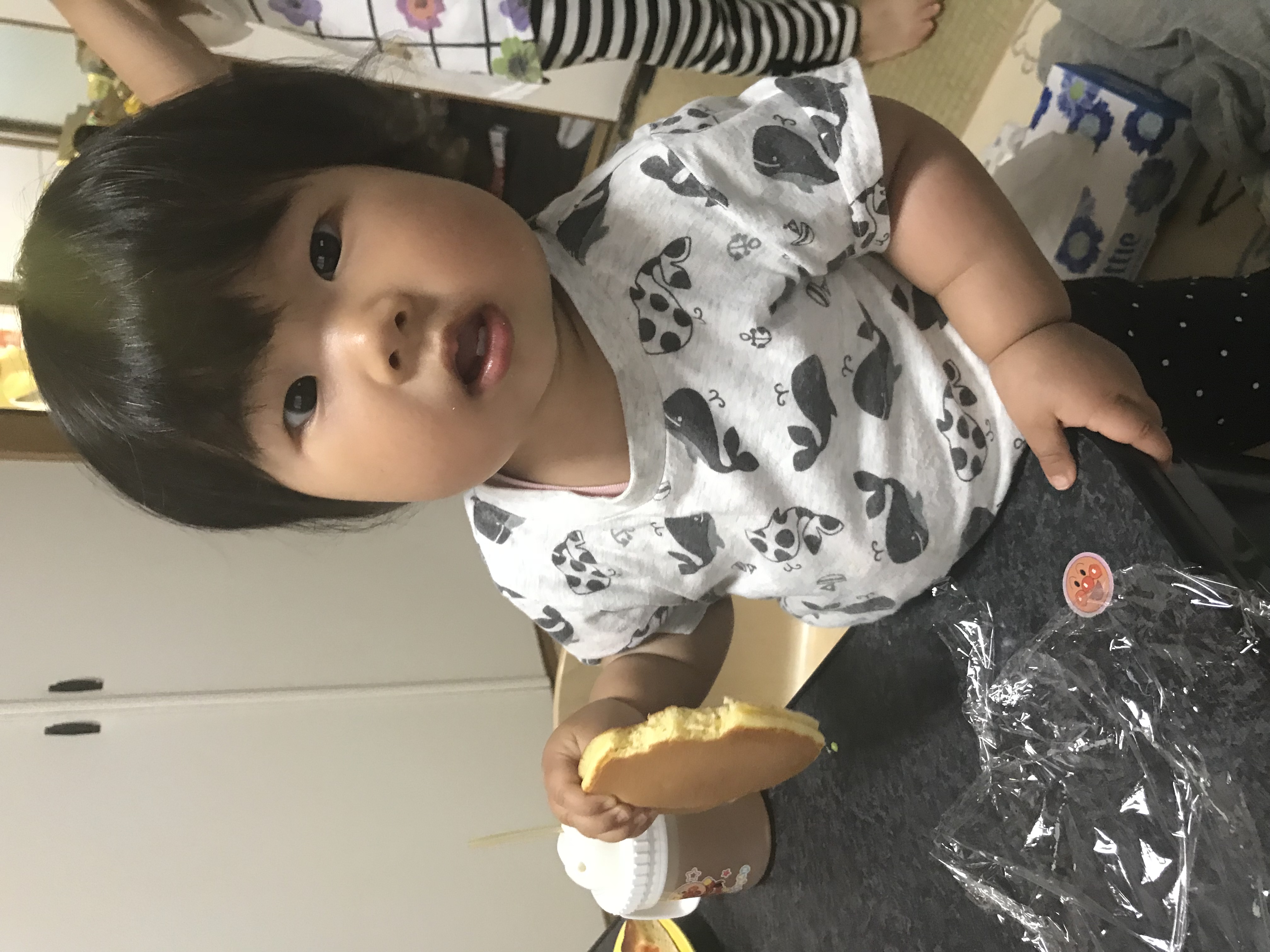 食べることが大好きな1歳0ヶ月の女の子です コープ デリシェ