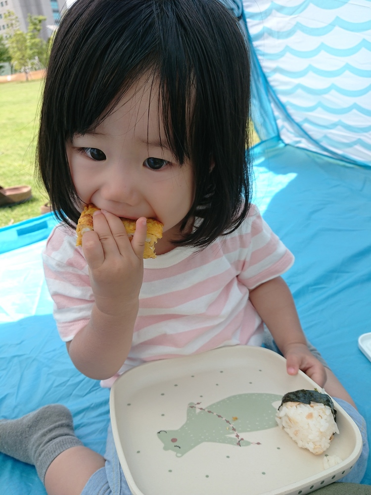 1歳9ヶ月の女の子です とにかくよく食べる パンが大好きな子です コープ デリシェ