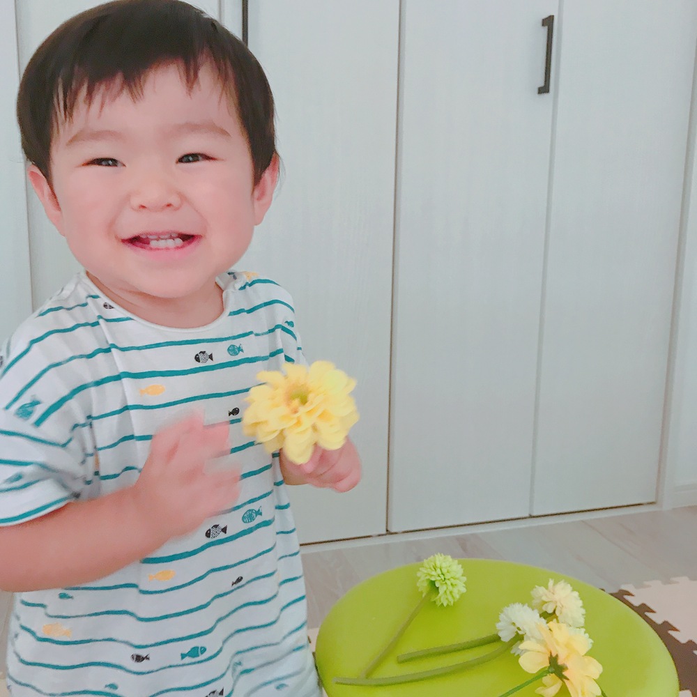 今月で1歳6ヶ月 コープの裏ごしほうれん草を離乳食初期中期で使わせていただいていました 最近は普通のほうれん草をべー っと出すようになってしまい困っていたので大好きな蒸しパンとの組み合わせで食べてくれ コープ デリシェ 今月で1歳6ヶ月 コープの裏ごしほうれん草を離乳食初期中期で使わせていただいていました 最近は普通のほうれん草をべー っと出すようになってしまい困っていたので大好きな蒸しパンとの組み合わせで食べてくれ コープ デリシェ