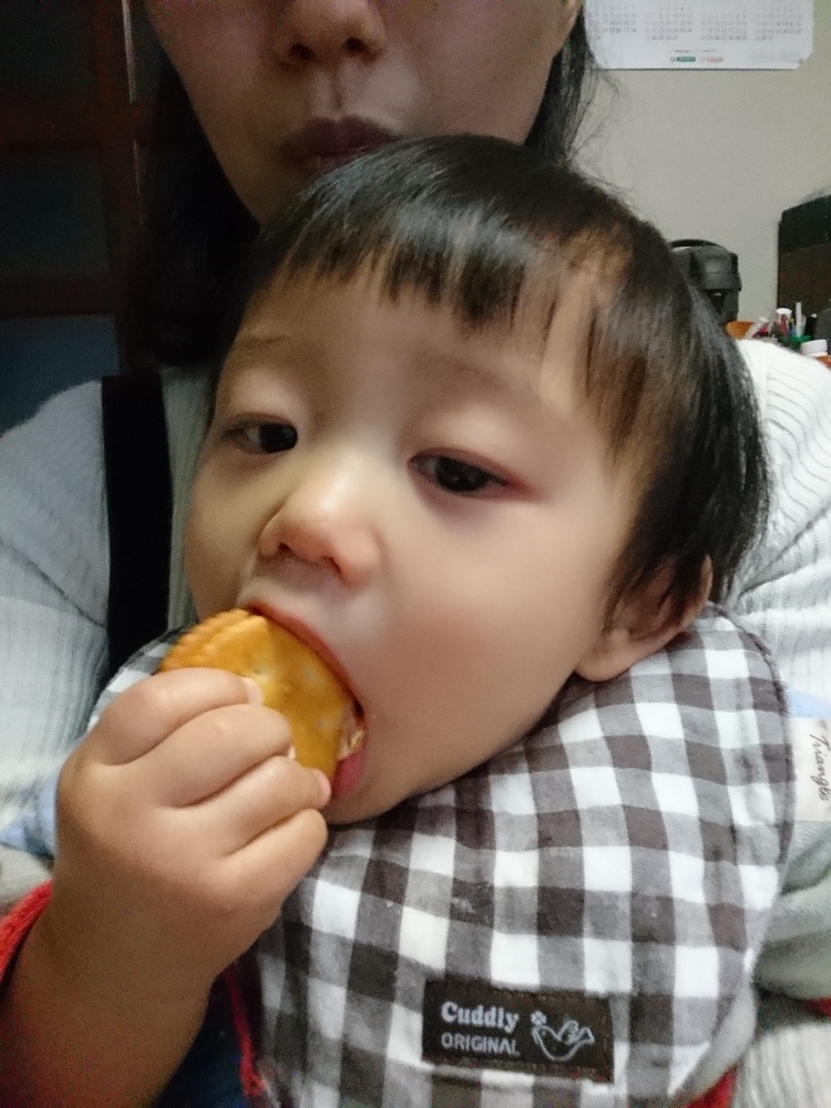 食べるの大好きな男の子です 1歳ですが 離乳食の進みがスローペースです いつもコープの離乳食にお世話になっています 裏ごしシリーズが好きな息子です 赤ちゃんアンバサダーになれたら嬉しいです コープ デリシェ